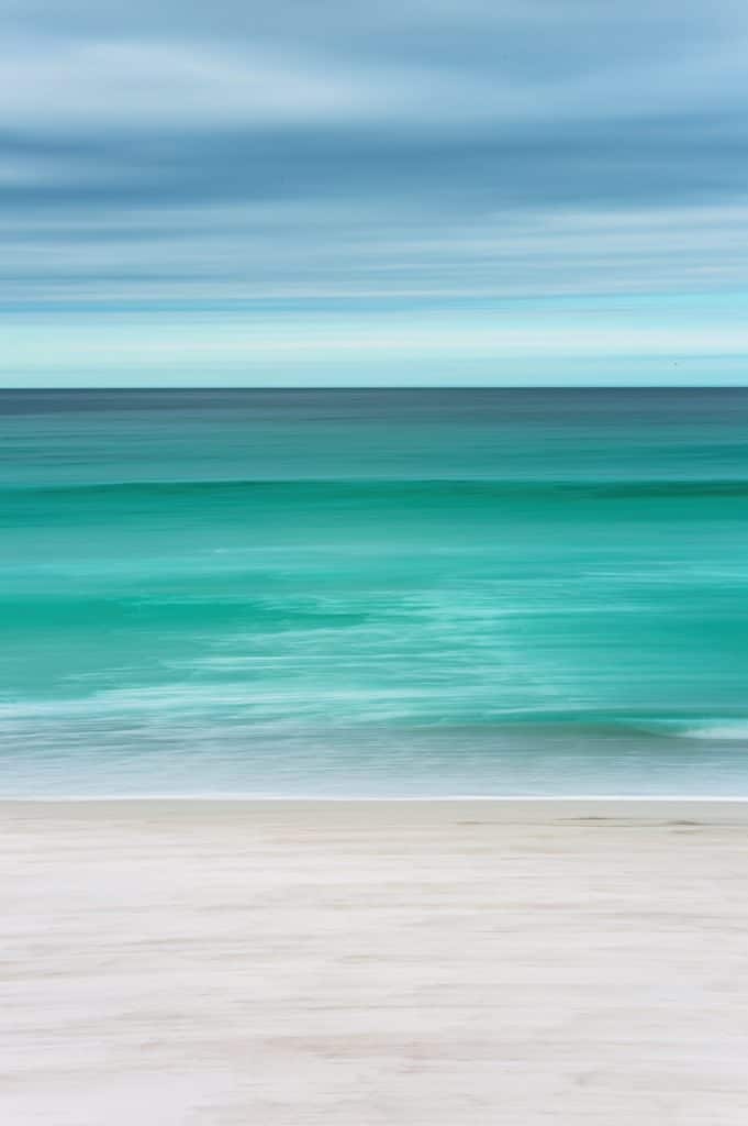 creative photography project - an example of panning - an intentional camera movement technique